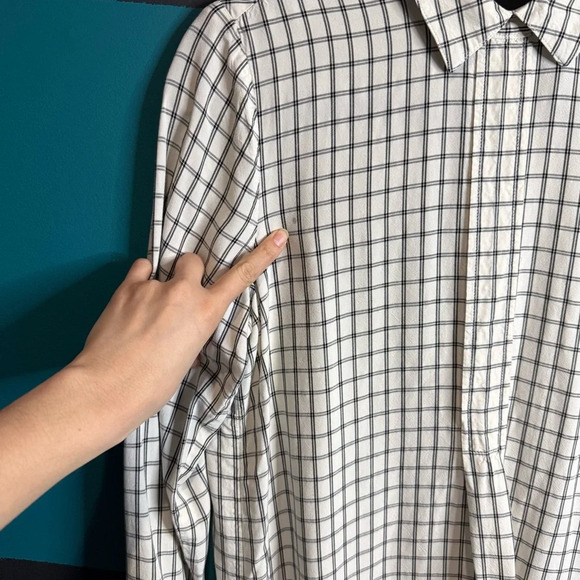 J. Jill White and Gray Relaxed Button Down Shirt - Picture 5 of 9